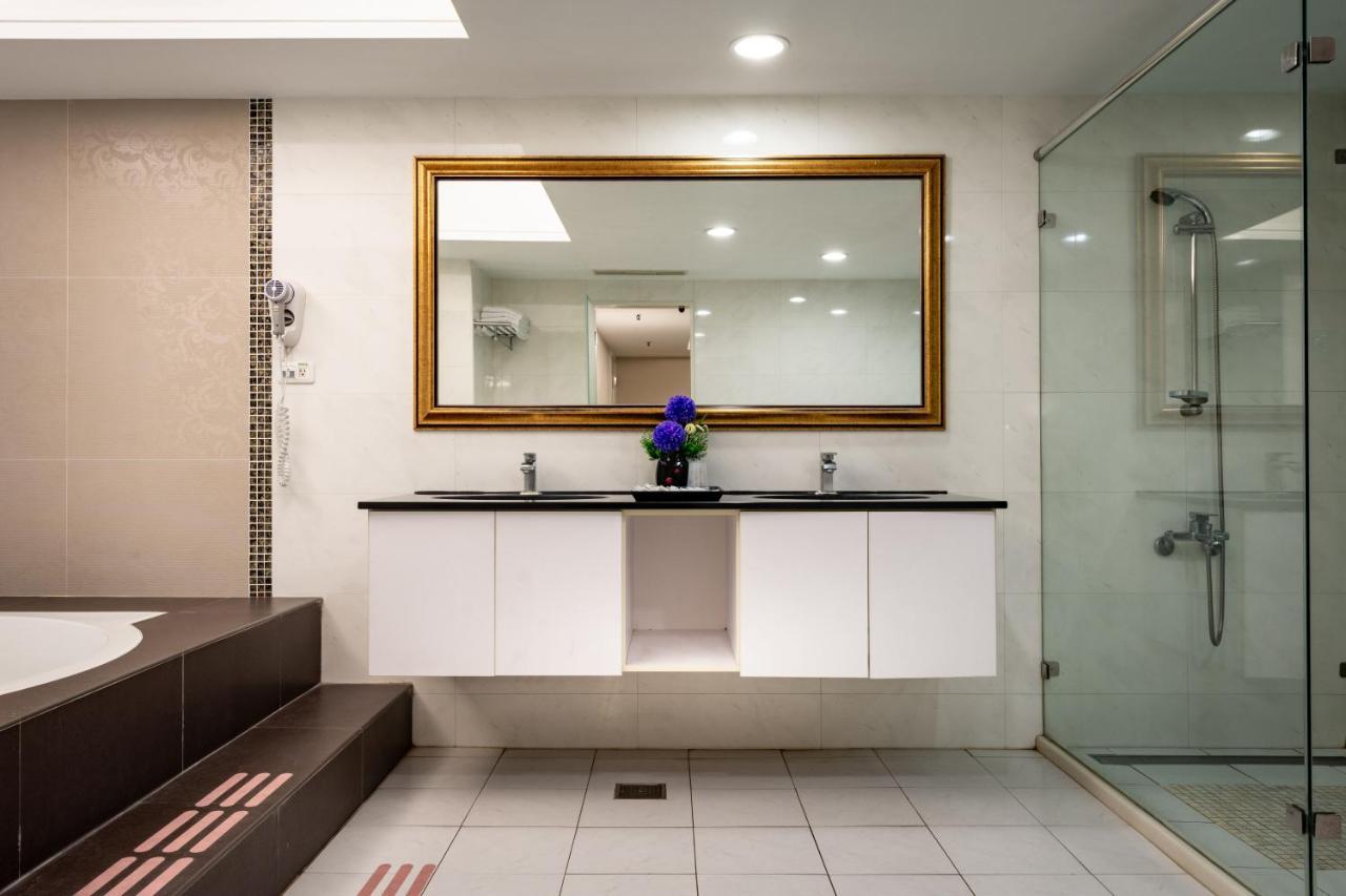 Yoyo Hotel Chiayi Extérieur photo